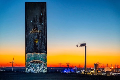 Sculpture by Richard Serra, slab for the Ruhr area on the Schurenbach slag heap, digesters of the