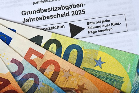 Property tax annual tax assessment 2025, symbolic image property tax reform, property tax,
