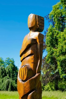 Public art, sculpture by Roswitha Zimmerle-Walentin sculptor, wooden figure, castle garden, castle