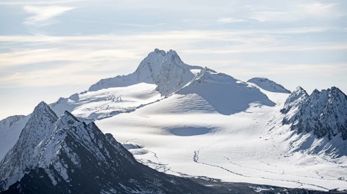Mountain peaks and glaciers in the morning light, Gurgler Ferner with Hochwilde peak, Ötztal nature