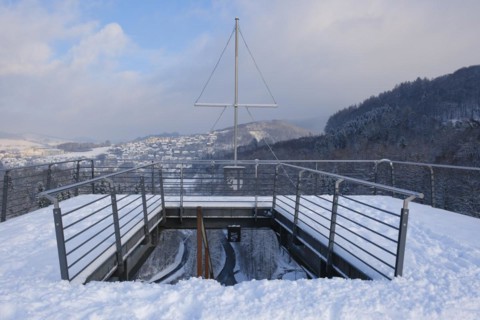 Viewing platform with snow at Hennedamm, Henne-Boulevard, Meschede, Naturpark