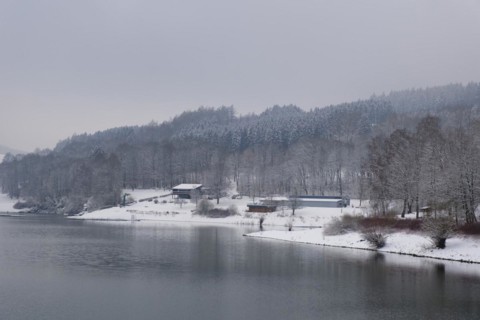 Winter landscape at the Hennesee, Hennetalsperre, Naturpark Sauerland-Rothaargebirge, Meschede,