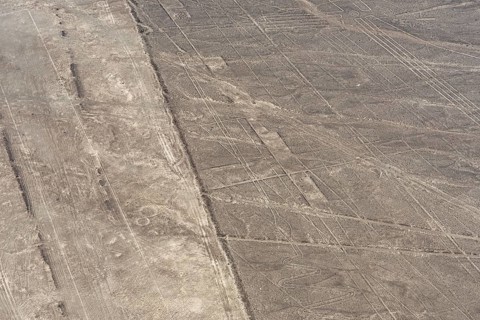 Aerial, The Heron, Nazca geoglyph, Nazca Lines, Nazca, Peru, South America