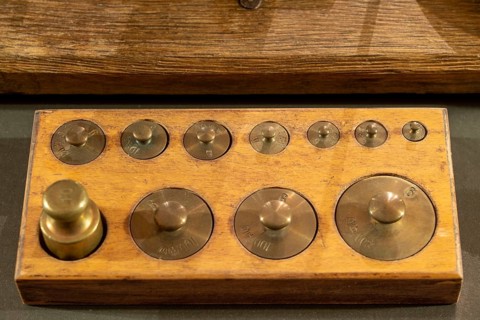 Weights for a scale