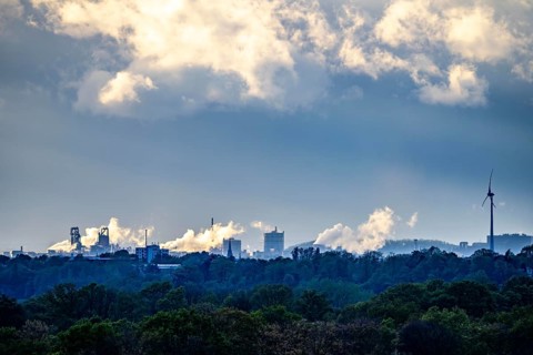 View of Duisburg-Bruckhausen, Marxloh, steelworks, blast furnaces, coking plant, skyline of