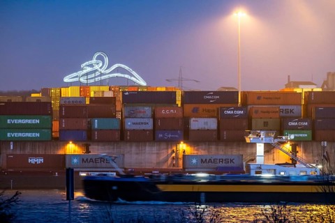 Container Handling Centre, Gateway West Terminal, Logport 2, cargo ship, in Duisburg on the Rhine,