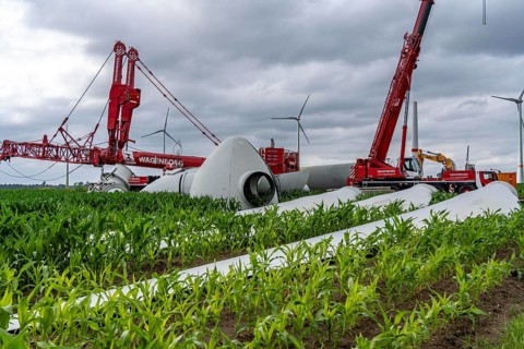 Repowering, dismantled Enercon E-58 wind turbine in a wind farm near Issum, 9 older wind turbines