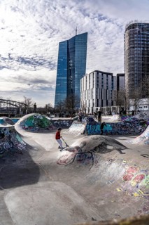 Building of the European Central Bank, ECB, Skaterpark am Ostenhafen, am Main in Frankfurt, Hesse,