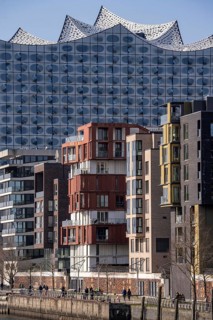Residential building at Dalmannkai, Grasbrookhafen, behind the Elbe Philharmonic Hall, Hafencity