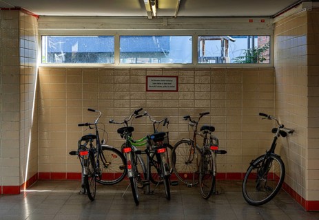 Interior photo, Nordbahnhof S-Bahn station on the former demarcation line of the inner-German