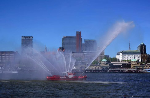 Deutschland, Hamburg, Hafen, St. Pauli, Feuerwehrauto im Einsatz