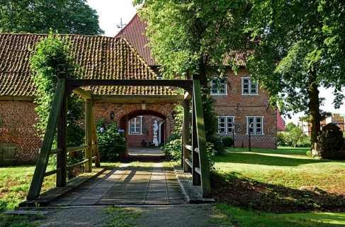 Europe, Germany, Lower Saxony, Altes Land near Hamburg, Hamburg Metropolitan Region,