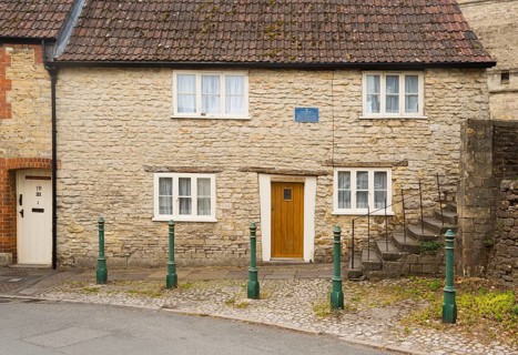 Proclamation House and steps, Calne, Wiltshire, England, UK