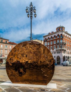 Thaler in honour of Maria Theresa weighing 17 tons, Piazza Ponterosso, merchant and residential