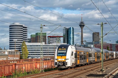 Regional express RE6 to Cologne, RRX, Rhine-Ruhr Express, Düsseldorf city centre skyline, Media
