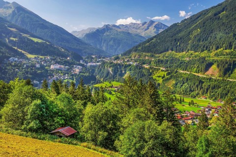 Panorama of valley and village with Radhausberg 2613m from the Gasteiner Höhenweg, Bad Gastein,