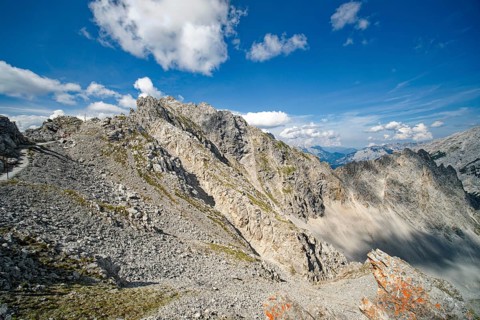 At the Hafelekar, view from the Karwendelblick of the Innsbruck Nordkette to the Karwendel
