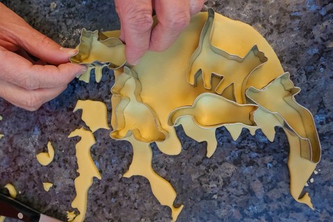 Swabian cuisine, Swabian Christmas biscuits, preparation of cookie cutters, shortbread biscuits,
