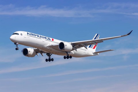 An Air France Airbus A350-900 aircraft with the registration number F-HTYR at Los Angeles Airport,