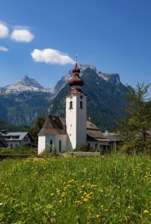 Parish church Lofer with Loferer Steinberge, Saalachtal, Pinzgau, Land Salzburg, Austria, Europe