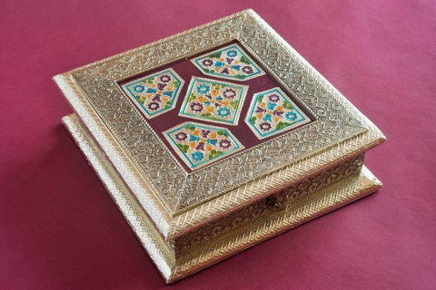 Decorated Gift Box, Diwali Festival, Mumbai, Maharashtra, India, Asia