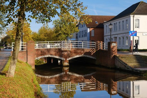 Bridge over the main canal, Papenburg, Emsland, Lower Saxony, Germany, Europe
