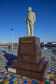 Statue, Benito Quinquela Martín, Argentinian painter, La Boca district, Buenos Aires, Argentina,