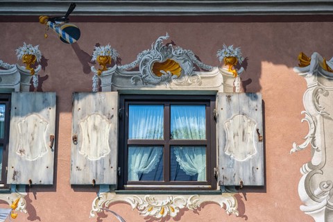 Lüftlmalerei on a house wall, Oberammergau, district of Garmisch-Partenkirchen, Upper Bavaria,