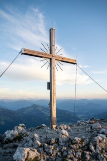 Summit cross of the Scheffauer, Kaisergebirge, Wilder Kaiser, Kitzbühel Alps, Tyrol, Austria,