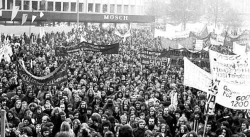 More than 10, 000 students demonstrated in Düsseldorf on 7 November 1974 for more Bafoeg and