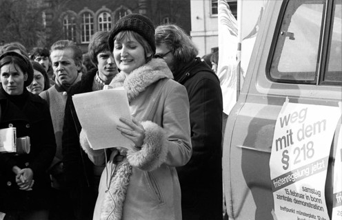 Several hundred woman and a few men turned out in Bonn on 15.2.1975 against § 218 and for a