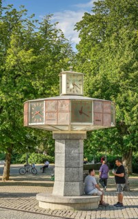 World Time Clock, Karlsplatz, Bernburg, Salzlandkreis, Saxony-Anhalt, Germany, Europe