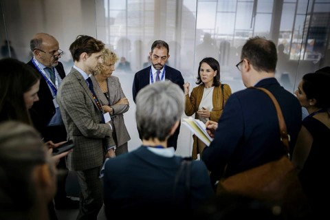 Annalena Baerbock (Buendnis 90 Die Gruenen), Bundesaussenministerin, Jennifer Lee Morgan,