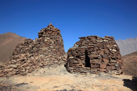 The beehive tombs of Al-Ayn are the most famous tombs in the area between the towns of Bat and