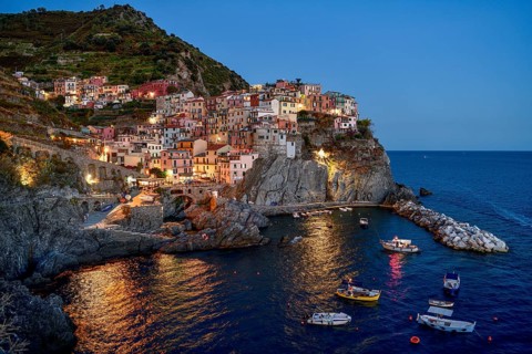 Fishing village of Manarola, blue hour, blue hour, district of Riomaggiore, Cinque Terre, province