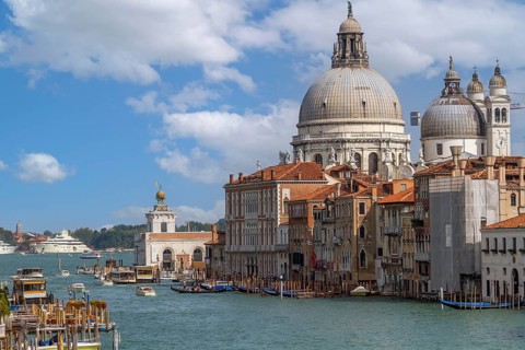 Grand Canal and Basilica di Santa Maria della Salute, Venice, Veneto, Italy, Europe