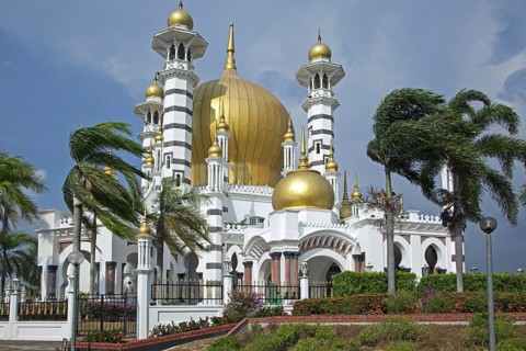 Ubudiah Mosque, Masjid Ubudiah with golden dome in Kuala Kangsar, Perak, Malaysia, Asia