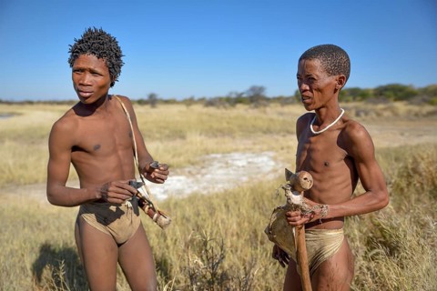 Bushmen of the Ju/' Hoansi-San at a traditional hunt, village //Xa/oba, near Tsumkwe, Otjozondjupa
