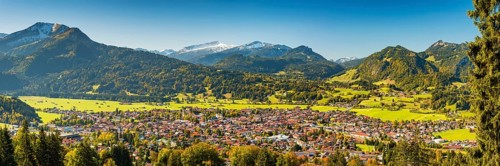 Oberstdorf, Oberallgäu, Bavaria, Germany, behind Fellhorn, 2037m, Hoher Ifen, 2230m,