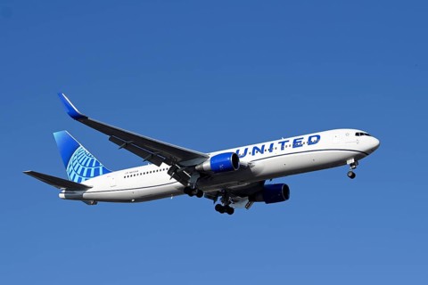 Aircraft United Airlines, Boeing 767-300, N672UA