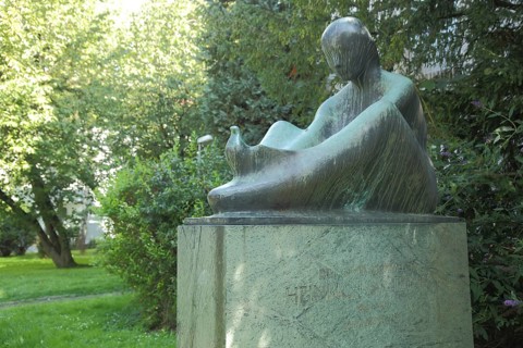 Monument and sculpture to Heinrich von Stephan, co-founder of Deutsche Post AG, man, sitting,