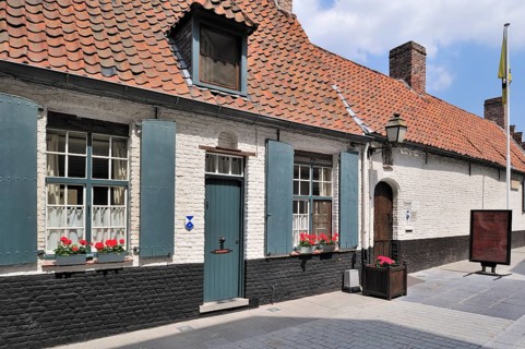 The Baggaertshof was founded in 1638 by Joossine Baggärt, who built a compound of 13 small houses