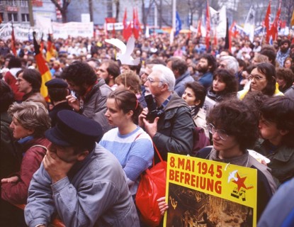 DEU, Germany: The historical slides from the 80-90s, Ruhr area.peace movement. Easter March 84-5