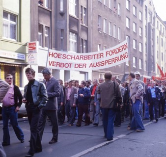 DEU, Germany: The historical slides from the times 80-90s, Dortmund. DGB against lockout 90s