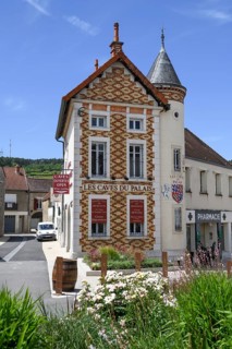 Les Caves du Palais Winery, Nuits-Saint-Georges, Département Côte-d'Or, Burgundy, France, Europe