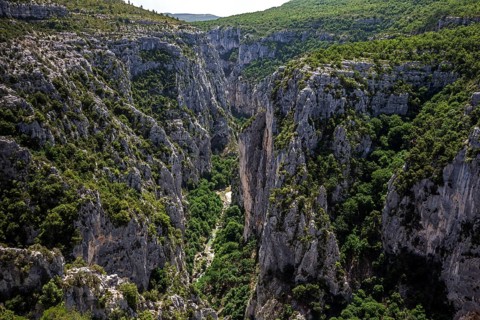 View into the Verdon Gorge at Belvedere de Bau Beni, Grand Canyon du Verdon, Département