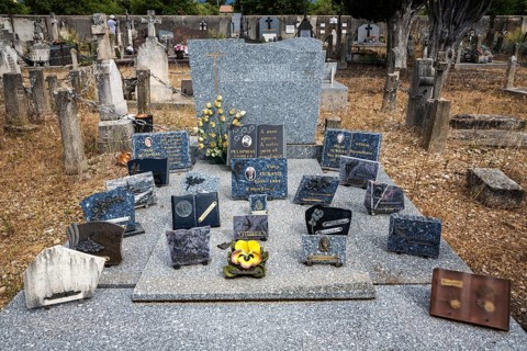 Graves, gravestones, cemetery in Puimoisson, Provence, region Provence-Alpes-Côte d'Azur,