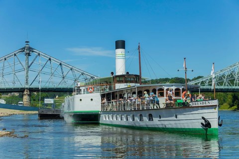 Steamship Dresden from 1926 of the Sächsische Dampfschifffahrtsgesellschaft at the blauen Wunder in