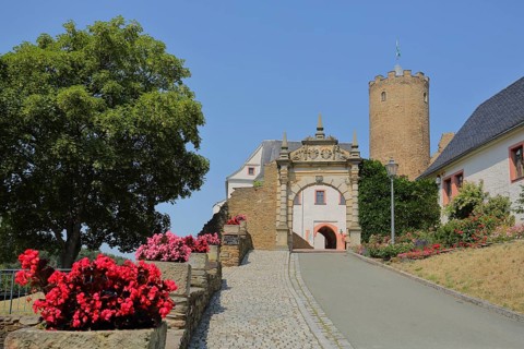 Stairway to Scharfenstein Castle with archway, Drebach, Ore Mountains, Saxony, Germany, Europe