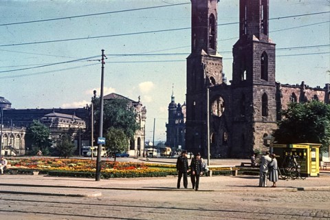 Postplatz with the ruins of the Gothic Sohienkirche, which was demolished in 1962. ESTIMATED DATE